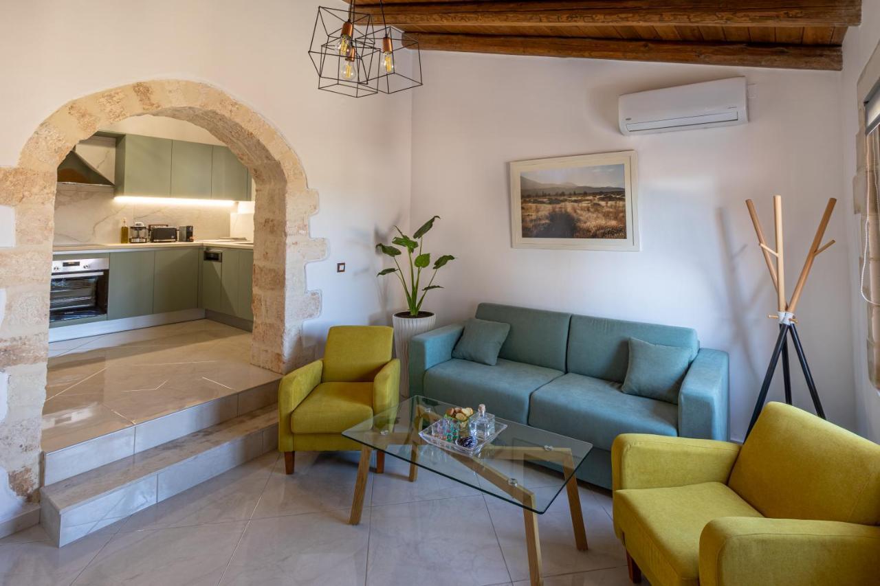 Wood And Stone Apartment Tsikalaria  Exterior foto