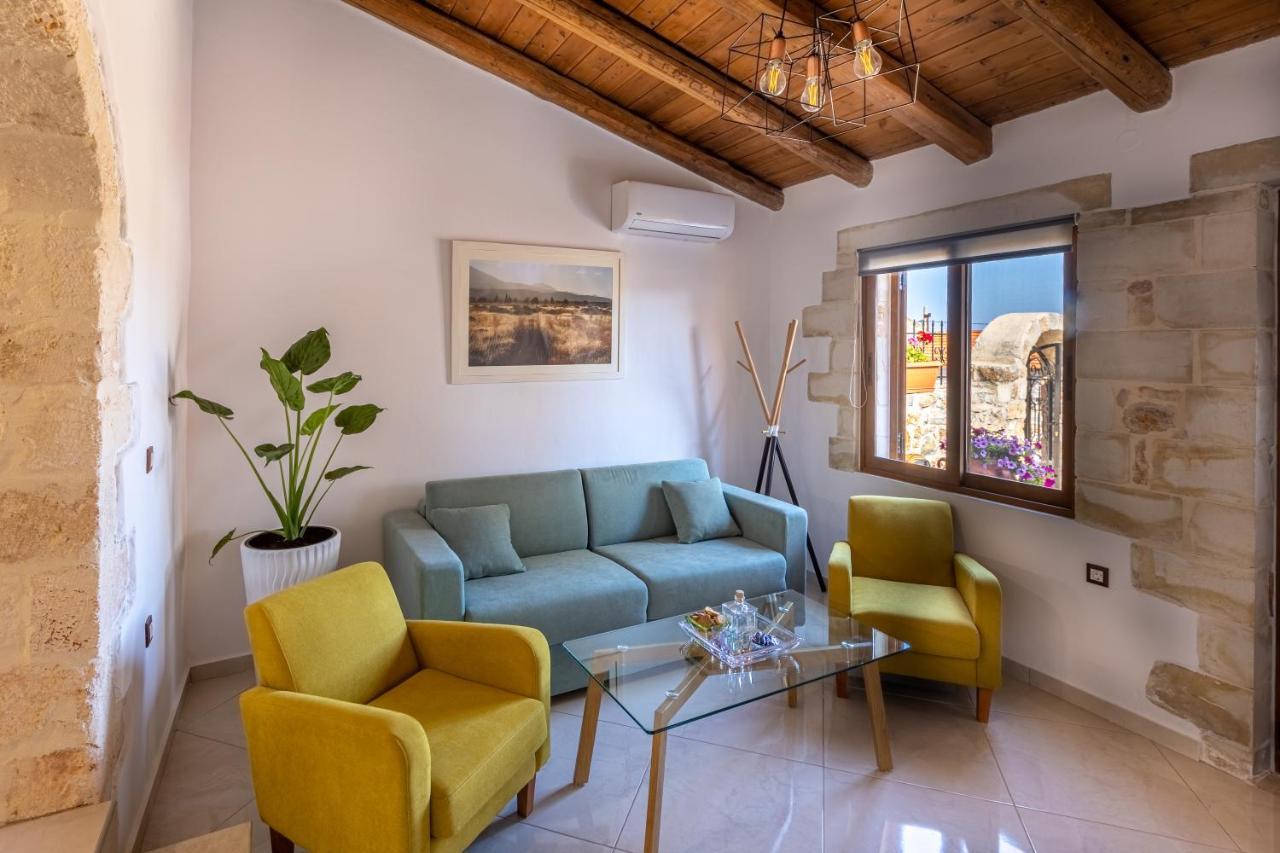 Wood And Stone Apartment Tsikalaria  Exterior foto