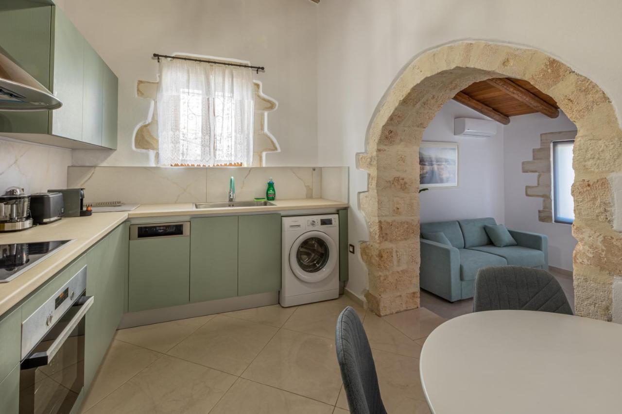 Wood And Stone Apartment Tsikalaria  Exterior foto